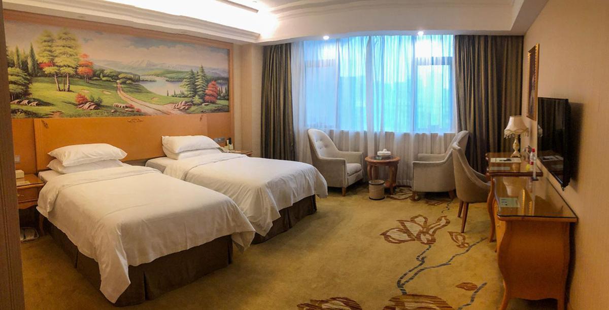 Vienna International Hotel Puning International Commodity City Esterno foto
