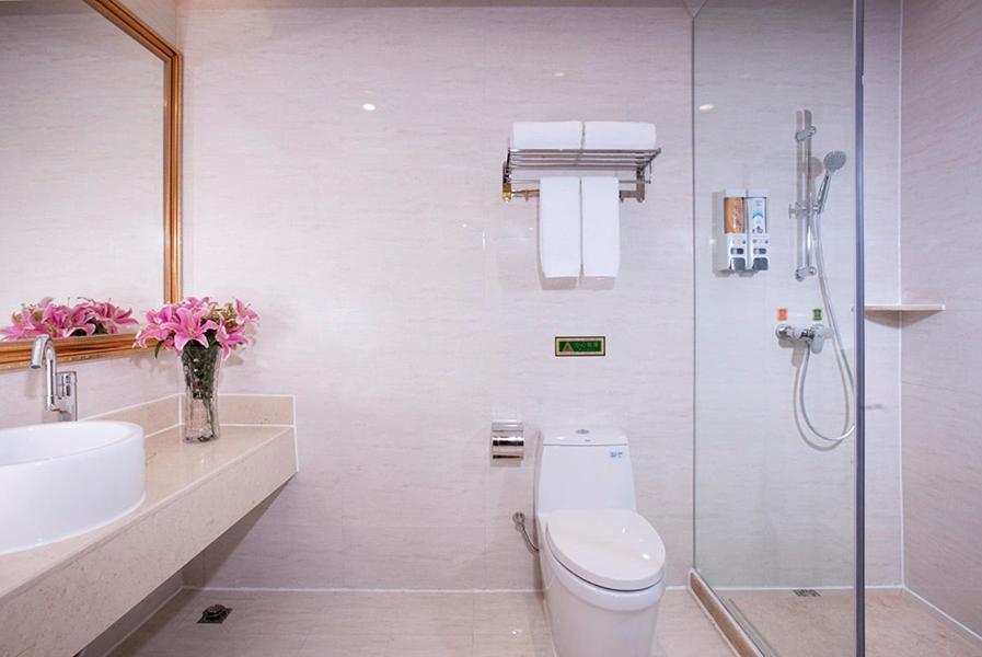 Vienna International Hotel Puning International Commodity City Esterno foto